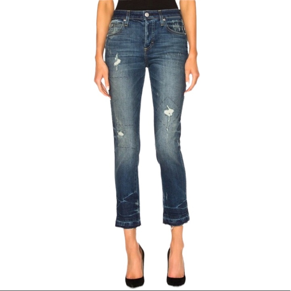 Amo cropped slim fit high rise distressed jeans with stitch detail size 26